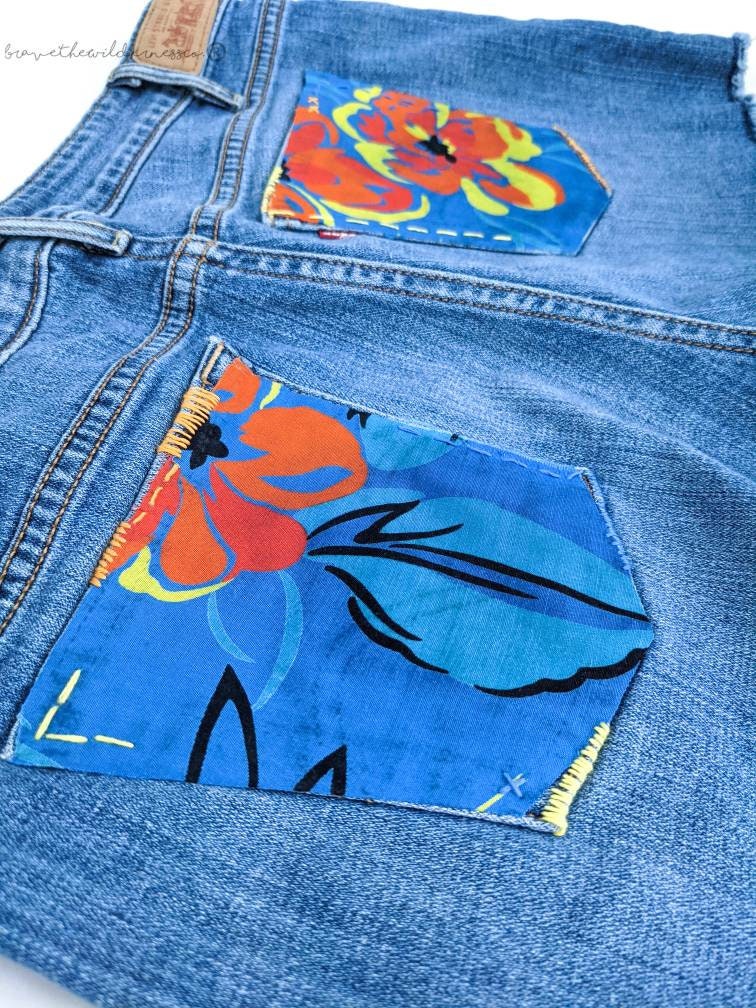 Hawaiian Pattern Pockets - Vintage Jean Shorts Medium Wash with Vintage Fabric Levis