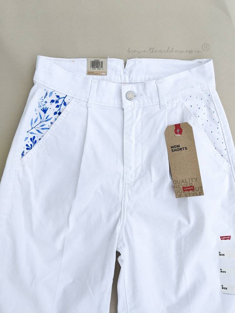 Levi Short Mom Pants with Hand Painted Pockets - White and Blue Floral