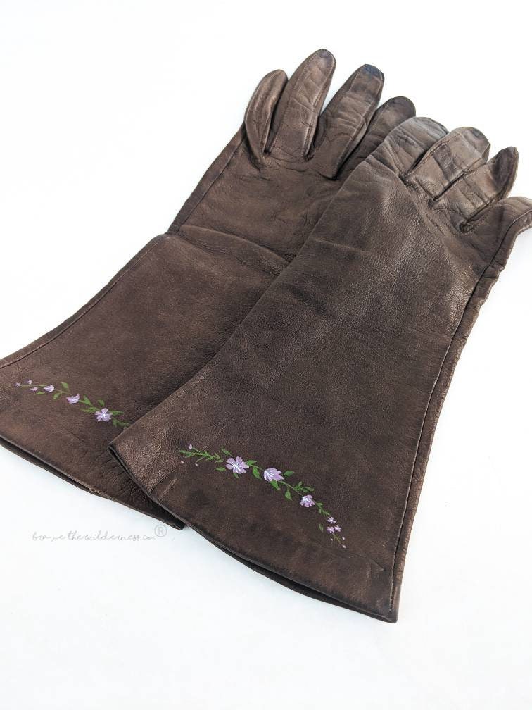 Lilac - Hand Painted Vintage Long Gloves Size 7.5