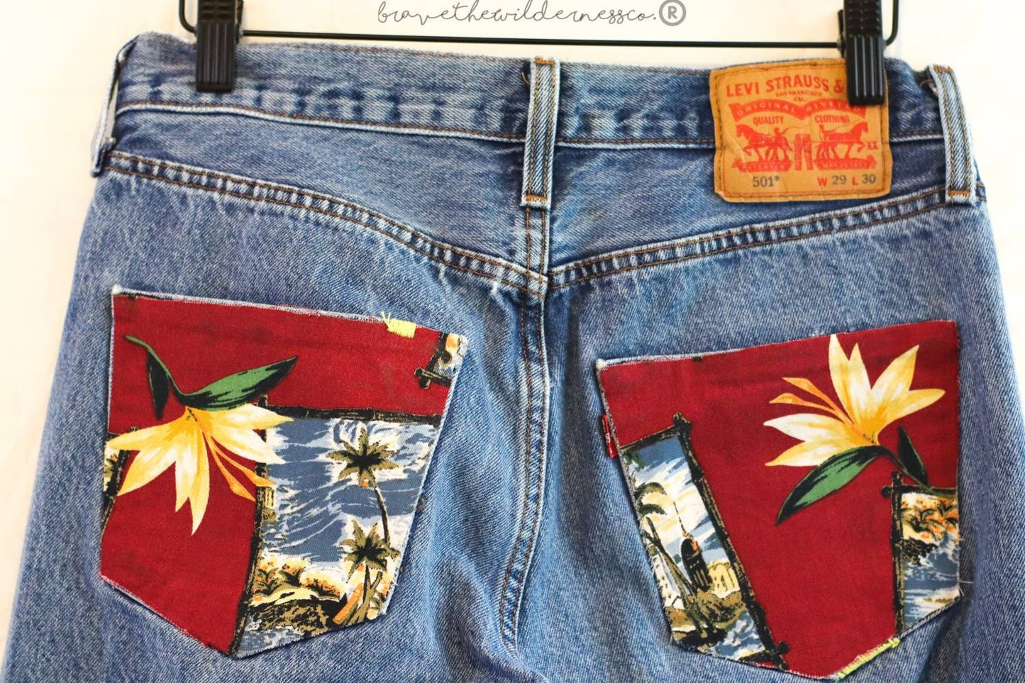 Hawaiian Pattern Pockets - Levis Jeans Medium Wash with Vintage Fabric